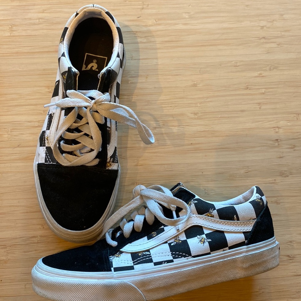 Checkerboard Vans with Bee print. Size 5 mens. 6.5 womens.
